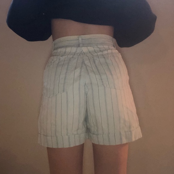 VINTAGE *dirty dancing* jean shorts - Picture 3 of 6